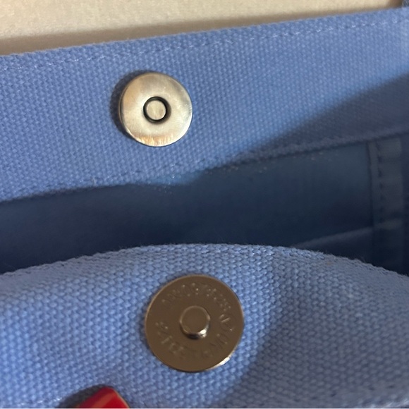 NEW…LIFE IS GOOD 4 PIECE SET..Shirt, hat, tote and small bag. - Picture 12 of 15